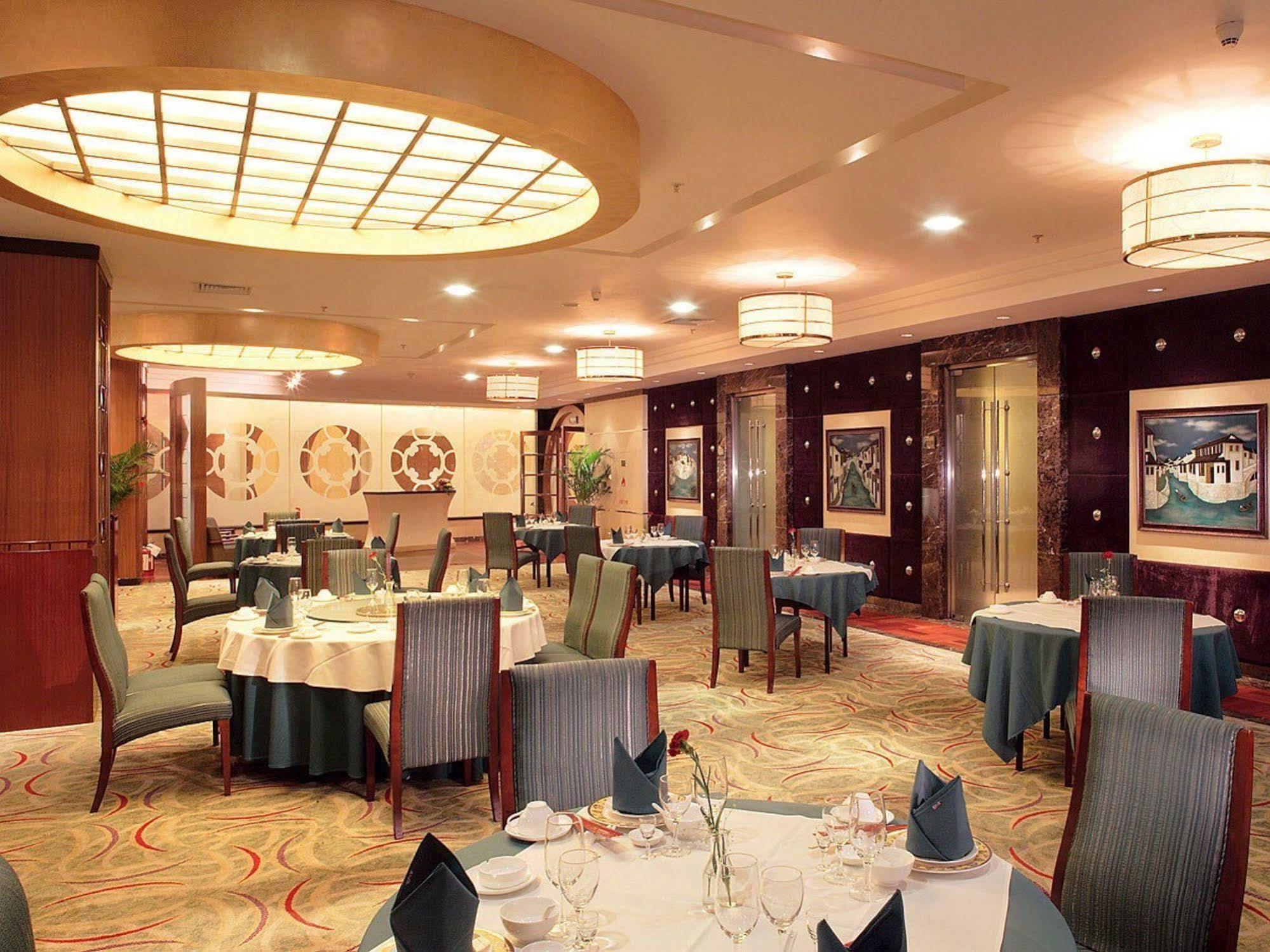 World Trade Hotel Taiyuan Exteriör bild
